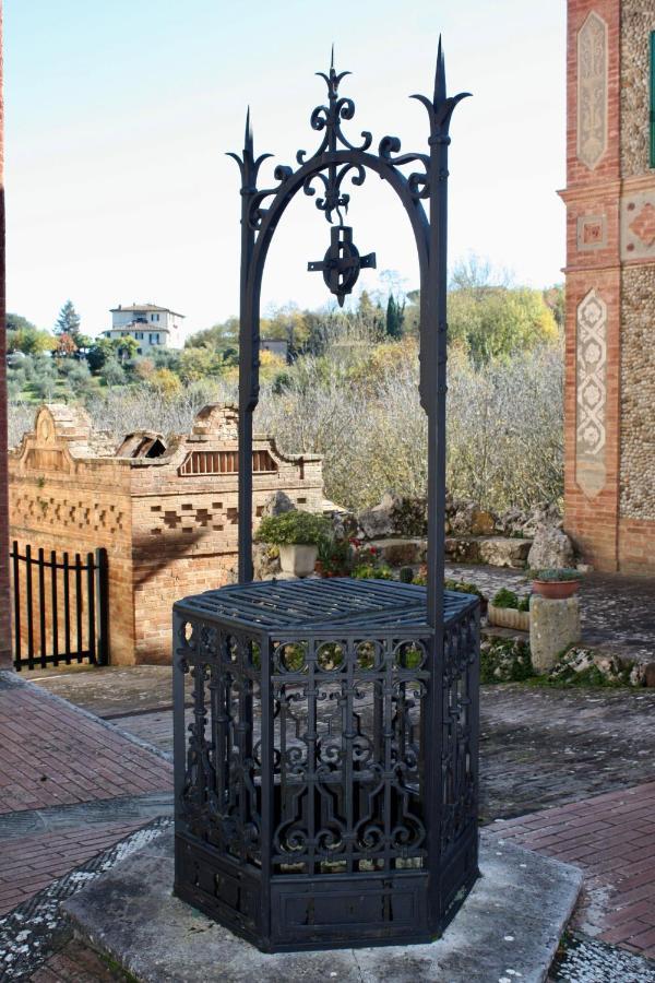 La Torre Di Caprera Siena Exterior foto