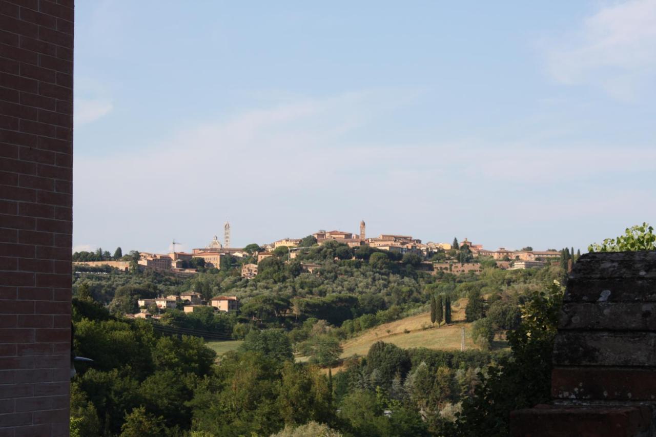 La Torre Di Caprera Siena Exterior foto